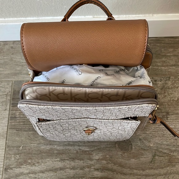 Brand new with tag. 100% authentic - Picture 3 of 8